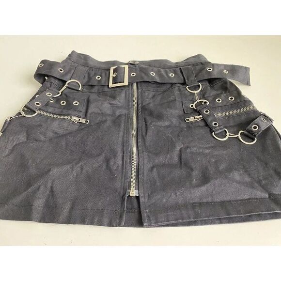 Carmar LF Brand Mini Jean Skirt Women’s Sz 8 Black Check Measurements Buckle - Picture 2 of 11